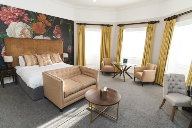 Sensational Sunday Stay