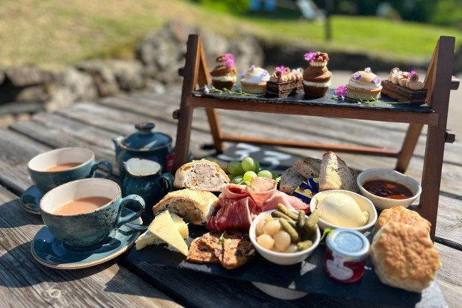 Afternoon Tea & Prosecco