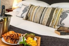 Three night Mini Moon