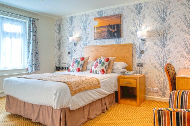 B&B in a King Room - Bronze