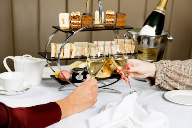 voco Clifton Afternoon Tea & Fizz