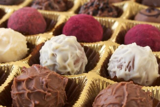 Box of 12 handmade chocolates
