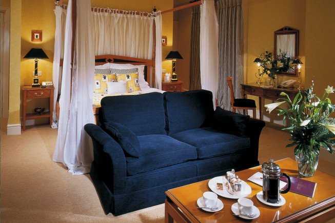Midweek Stay for Two with Prosecco