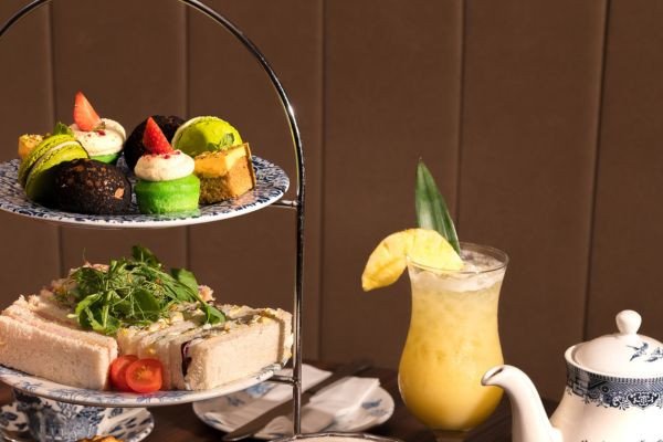 High tea with Cocktail