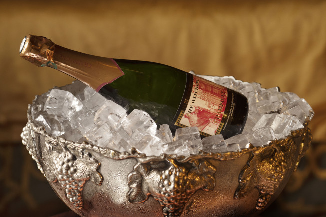 Witchery Champagne